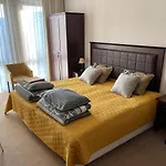 Royal & Apartman